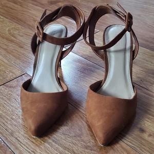 FOREVER 21 Heels size 6